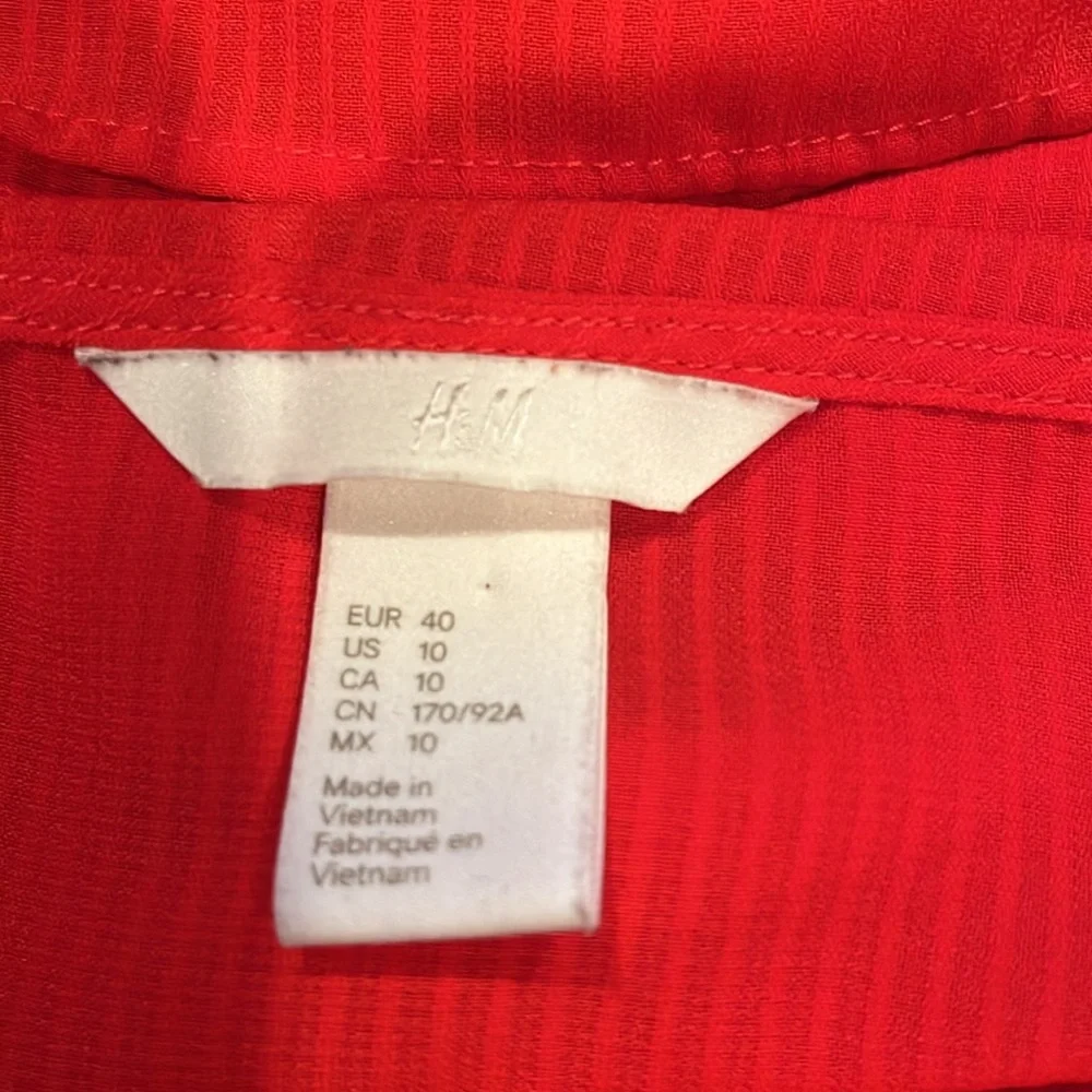 Red Ruffle Bell 3/4 Sleeve Tunic Top - Picture 6 of 7